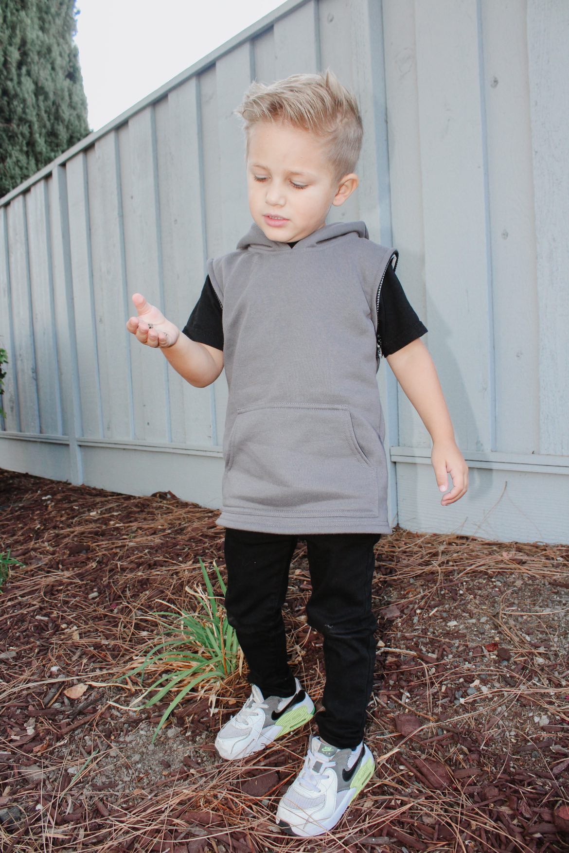 Dark Gray Zipper Jumper